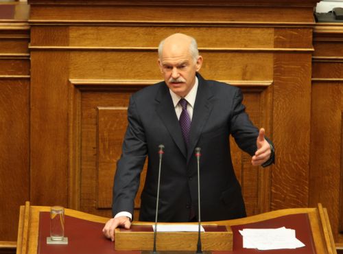 Να πείσει για την αναγκαιότητα του Μεσοπρόθεσμου θα επιχειρήσει ο πρωθυπουργός από τη Βουλή