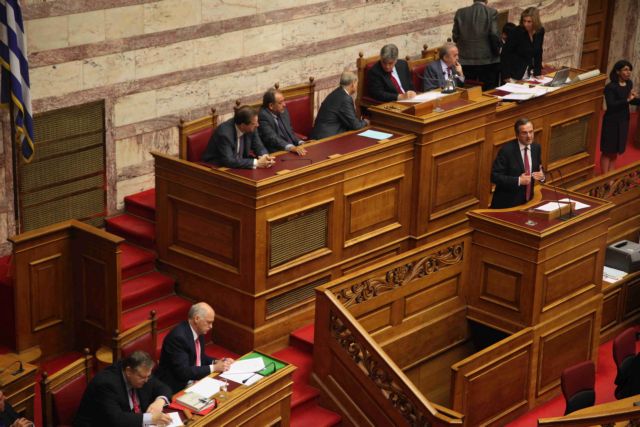 Πέρασε τον «σκόπελο» της ψήφου εμπιστοσύνης η κυβέρνηση