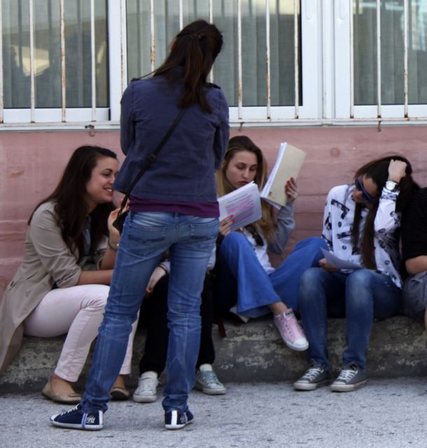 Σήμα κινδύνου από τα ΤΕΙ Αθήνας για τη μείωση του έκτακτου διδακτικού προσωπικού