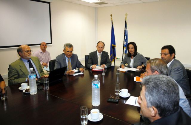 Τη στήριξη της πανεπιστημιακής κοινότητας ζήτησε η υπουργός Παιδείας