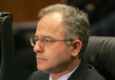 «Να μην εμπλέκεται το στράτευμα σε δηλώσεις για τα εσωτερικά της χώρας» ζητά ο Π.Μπεγλίτης