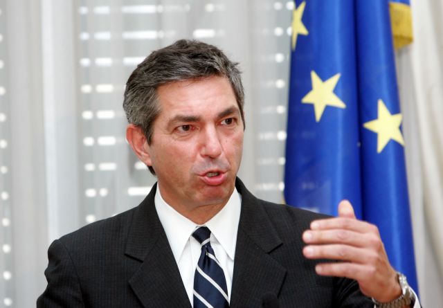 Τηλεφωνική επικοινωνία Στ.Λαμπρινίδη με την Χ.Κλίντον