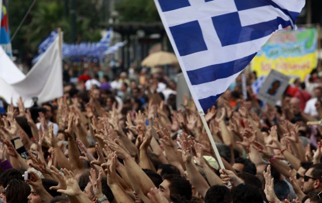 H κοινωνική ανάφλεξη στην Ελλάδα στην κορυφή της διεθνούς ειδησεογραφίας