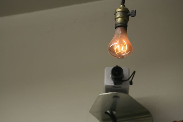 Τα 110α γενέθλιά του γιόρτασε ο μακροβιότερος αναμμένος γλόμπος