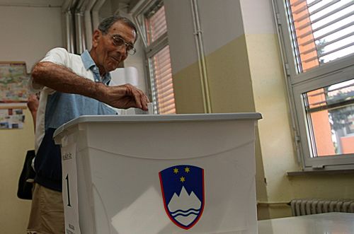 Στις κάλπες για τρία δημοψηφίσματα οι πολίτες της Σλοβενίας την Κυριακή