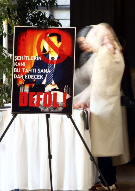 Συριακές δυνάμεις σκότωσαν 15 πολίτες στην πόλη Ραστάν, καταγγέλλουν ακτιβιστές