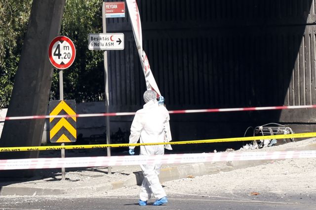 Δύο αστυνομικοί νεκροί από έκρηξη βόμβας στην ανατολική Τουρκία