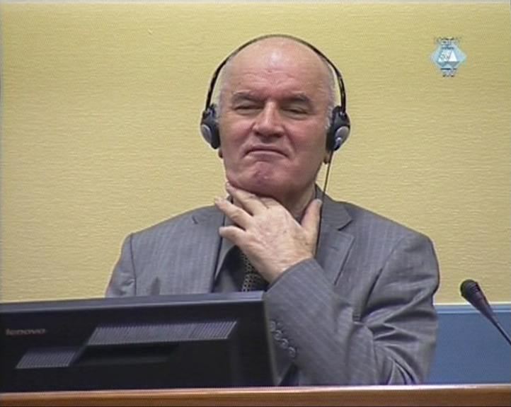 «Υπερασπίστηκα το λαό και την πατρίδα» λέει ο Μλάντιτς ενώπιον της Χάγης