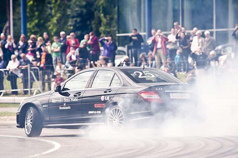 Mercedes-Benz: Παγκόσμιο ρεκόρ στο drifting