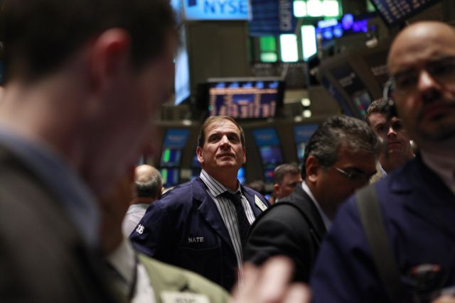 Πτώση στις ευρωπαϊκές αγορές την Τετάρτη, ξανά κάτω από τις 12.000 μονάδες ο Dow Jones