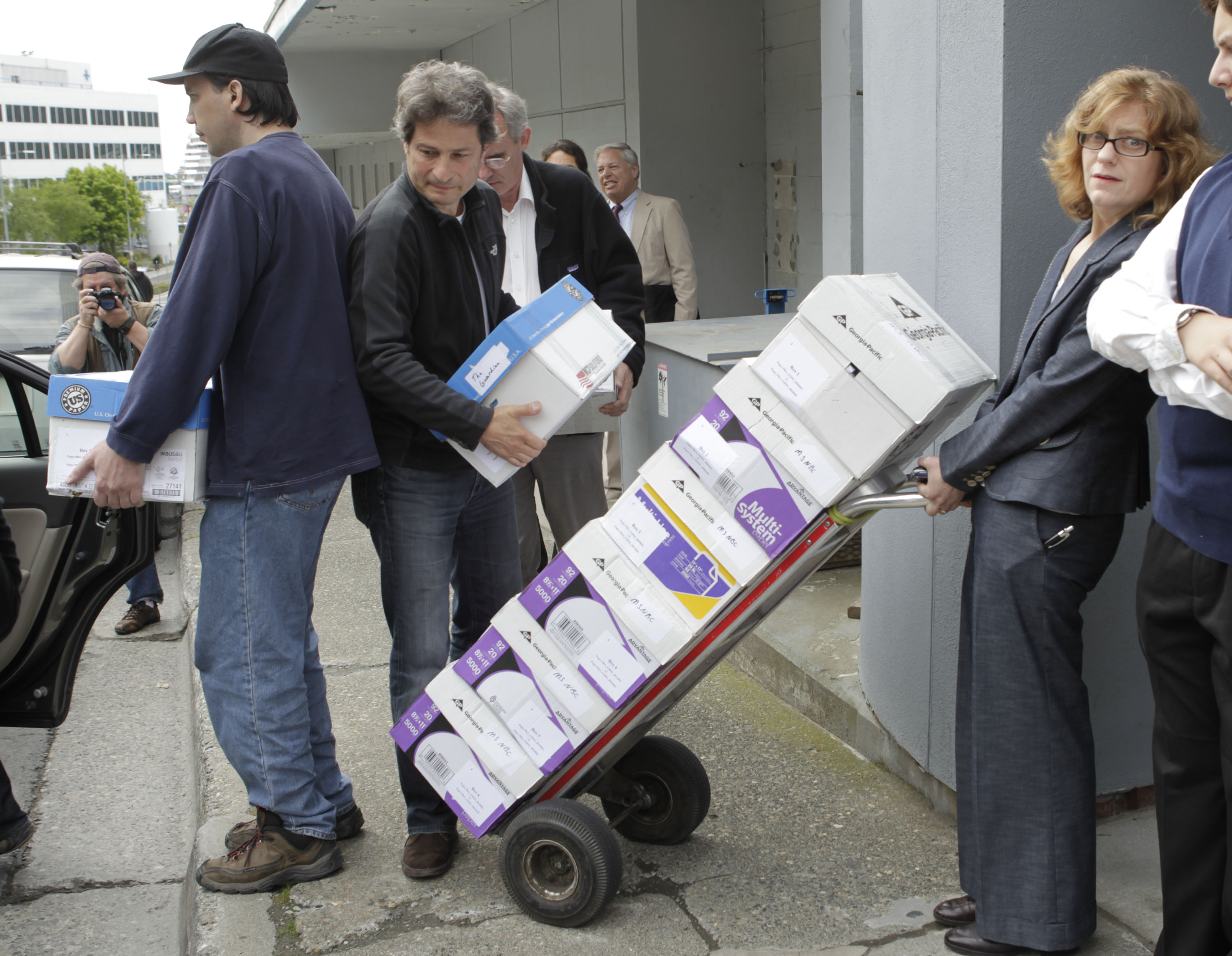 H Σάρα Πέιλιν μέσα από 24.000 σελίδες του ηλεκτρονικού της ταχυδρομείου