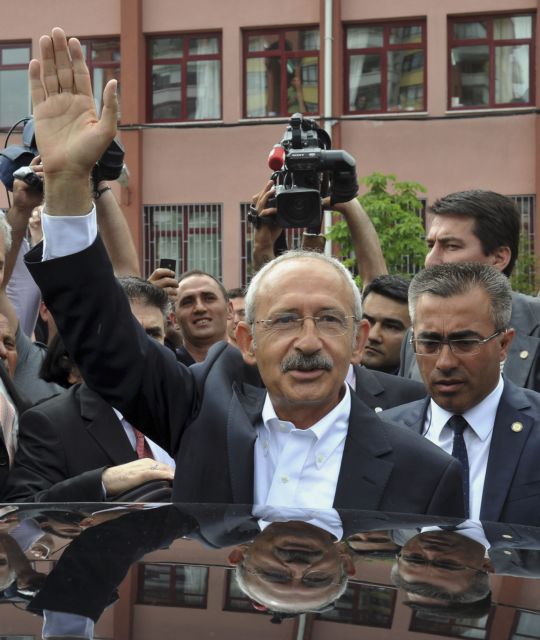 «Γκρίνιες» στους κόλπους της τουρκικής αντιπολίτευσης μετά το θρίαμβο Ερντογάν