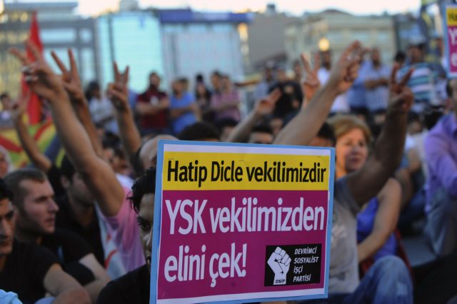 Μποϊκοτάρουν την Εθνοσυνέλευση οι Κούρδοι βουλευτές στην Τουρκία