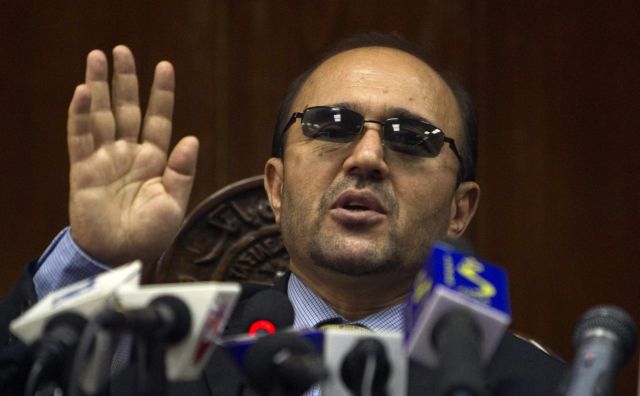 O κεντρικός τραπεζίτης του Αφγανιστάν παραιτήθηκε και διέφυγε στις ΗΠΑ