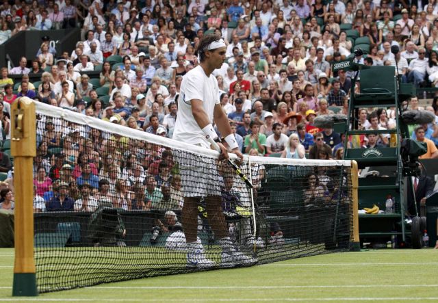 Τα φαβορί πέρασαν στους «8» του Γουίμπλεντον και συνεχίζουν