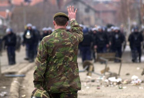 ΝΑΤΟϊκός στρατιώτης στο Κόσοβο κατηγορείται για βιασμό