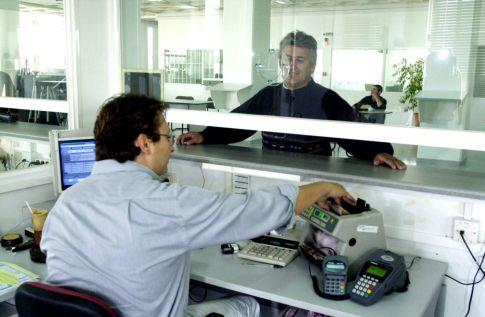 Επανέρχονται τα αντικειμενικά κριτήρια για 800.000 ελεύθερους επαγγελματίες και επιτηδευματίες