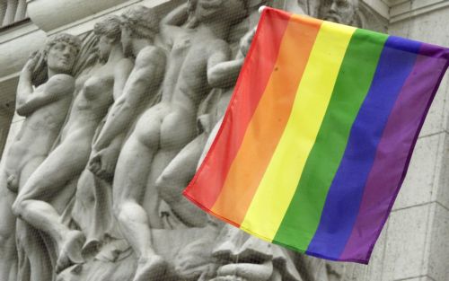 Σε διακρίσεις λόγω σεξουαλικού προσανατολισμού υπόκεινται εκατομμύρια άνθρωποι στην Ευρώπη