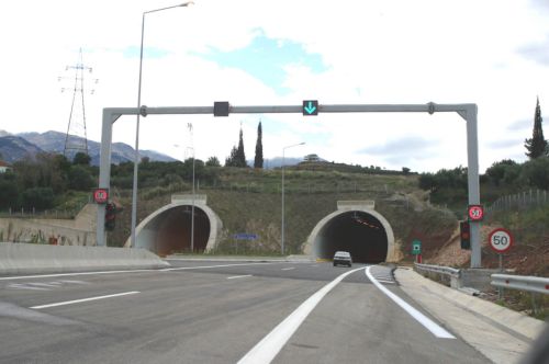 Το μοντέλο της τιτλοποίησης προκρίνει η τρόικα για τις αποκρατικοποιήσεις