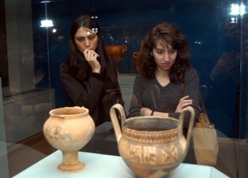 Απελπιστική η κατάσταση στα μουσεία, λένε οι Έλληνες αρχαιολόγοι