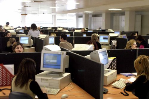 Ισχυρό πλήγμα στα κέρδη των επιχειρήσεων το 2010 από τη βαθιά ύφεση