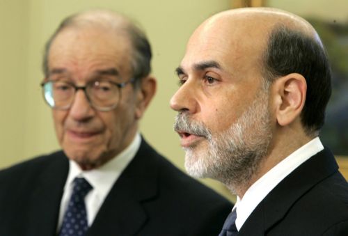 Η ελληνική κρίση μπορεί να οδηγήσει σε ύφεση την αμερικανική οικονομία, λέει ο Άλαν Γκρίνσπαν