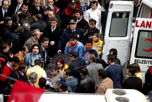 Ένας νεκρός και επτά τραυματίες από έκρηξη σε βενζινάδικο στην νοτιοανατολική Τουρκία