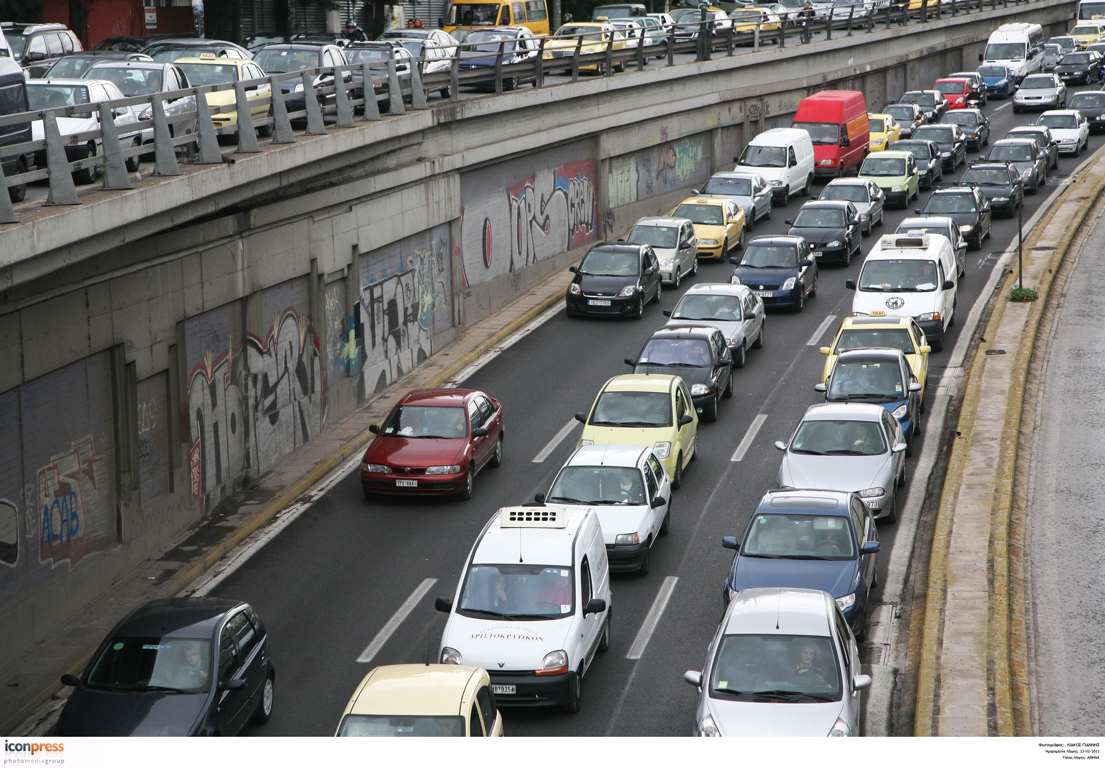 Αυξημένα κατά 10% τα τέλη κυκλοφορίας το 2012 – έκτακτη εισφορά για τους ιδιοκτήτες Ι.Χ. άνω των 1.929 κ.εκ.