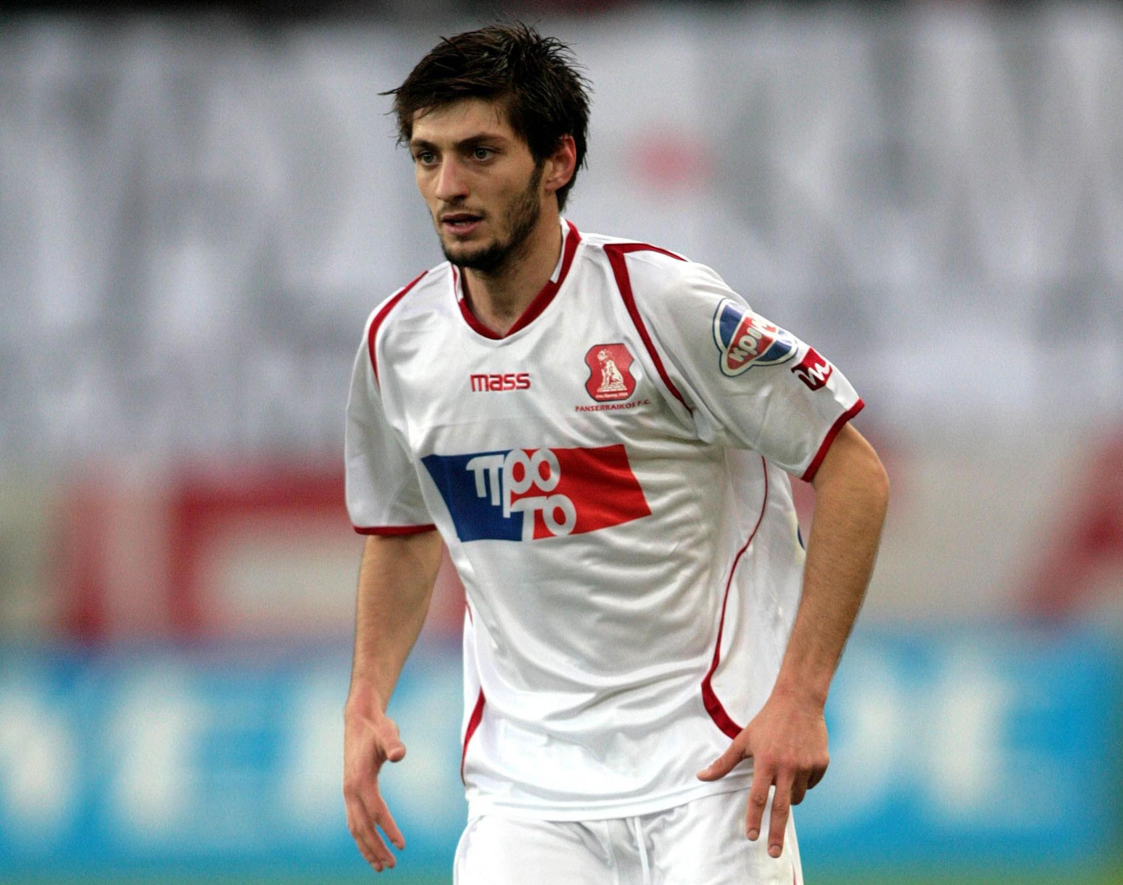 Η ΑΕΚ κάνει «στροφή» στην ελληνική αγορά με Γεωργιάδη