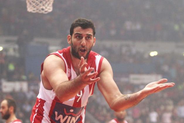 Οι Τούρκοι θέλουν να φορέσουν… φέσι στον Μπουρούση