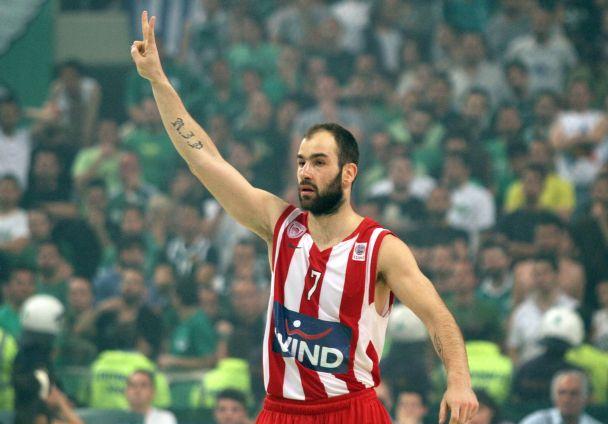 Η επόμενη ημέρα της αποχώρησης Αγγελόπουλων