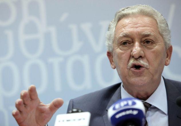 Αντιμέτωπη με τον κίνδυνο πλήρους κατάρρευσης η χώρα, προειδοποιεί ο Φ.Κουβέλης