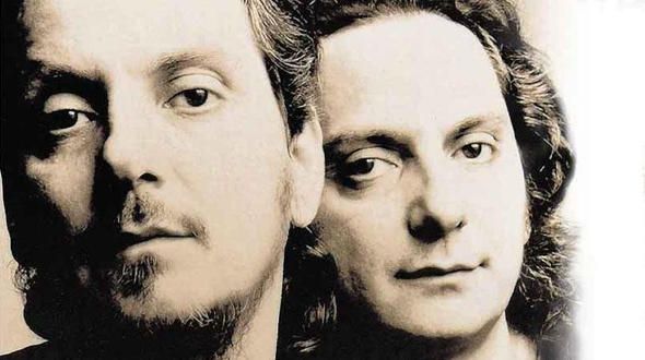 Χάρης και Πάνος Κατσιμίχας στον Λυκαβηττό τη Δευτέρα