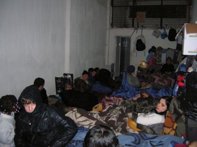 Έκκληση Γιατρών Χωρίς Σύνορα για βελτίωση συνθηκών στα κέντρα κράτησης μεταναστών Έβρου