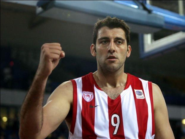 Μία ανάσα από την υπογραφή στην Μιλάνο ο Μπουρούσης