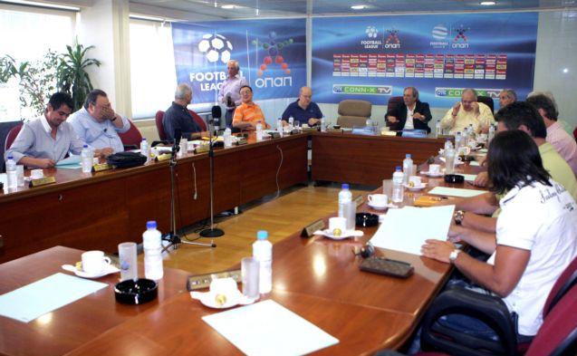 «Πόρτα» στην ΕΠΟ για τις αδειοδοτήσεις και από τη Football League