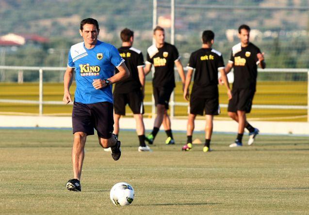 Διάταση υπέστη ο Μάκος, «μπράβο» μοίραζε ο Χιμένεθ