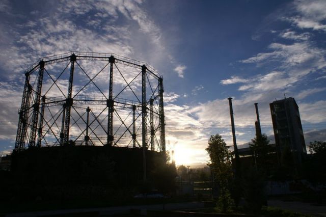 Η τέχνη βγαίνει στις πλατείες της Αθήνας