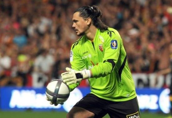 Στον Ρούνιε στρέφεται η ΑΕΚ, κοντά και στον Χέλγκασον