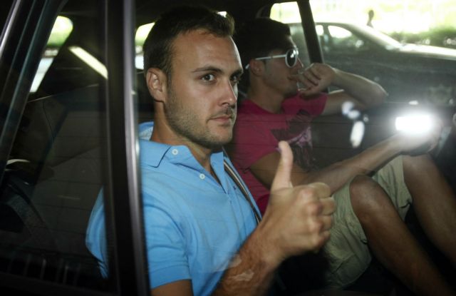 Εφτασαν και την Τρίτη υπογράφουν στην ΑΕΚ Κάλα και Κάρλος