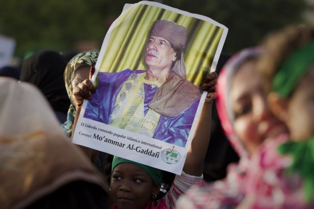 Αποκλείει τον διάλογο με τους αντικαθεστωτικούς ο Μουαμάρ Καντάφι