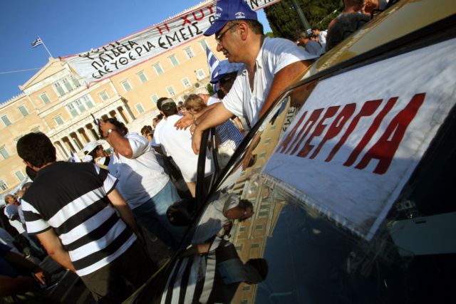 Άμεση συνάντηση με τον Γιάννη Ραγκούση ζητούν οι ιδιοκτήτες ταξί