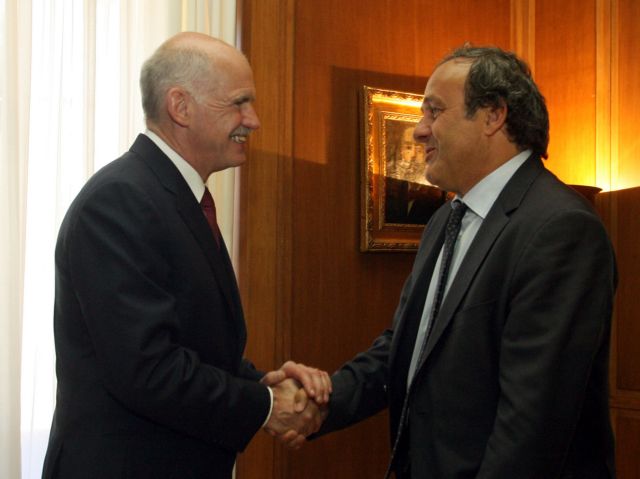 Τεχνογνωσία από την UEFA υποσχέθηκε ο Πλατινί στον Γ.Παπανδρέου