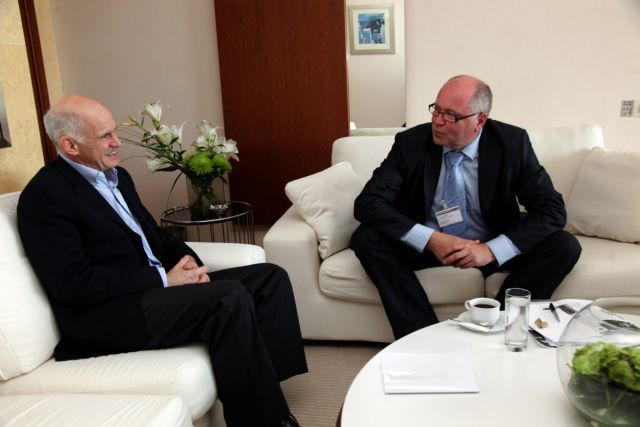 Σειρά επαφών του πρωθυπουργού στο περιθώριο της Σοσιαλιστικής Διεθνούς