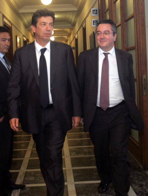 Σε συναίνεση καλούν τη Νέα Δημοκρατία υπουργοί της κυβέρνησης