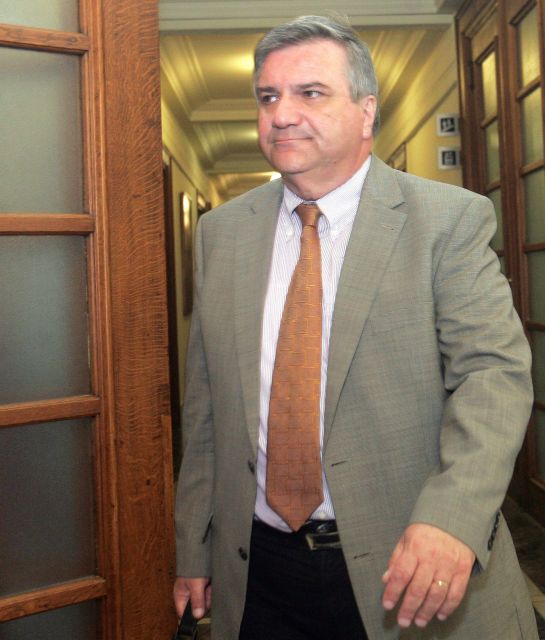 Σε καθεστώς μνημονίου οι υπερχρεωμένοι δήμοι της χώρας