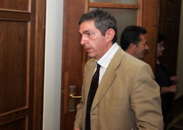 Την Κρήτη για τη μεταφορά ανθρωπιστικής βοήθειας στη Λιβύη προσφέρει η κυβέρνηση