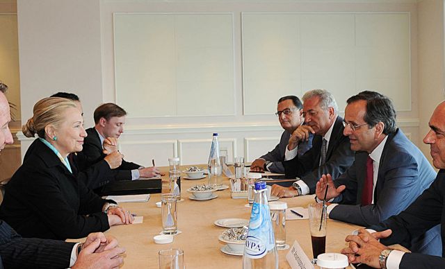 Tις θέσεις της ΝΔ για την οικονομία ανέπτυξε στην Χ.Κλίντον ο Αντ.Σαμαράς