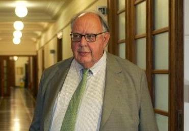 Διυπουργική υπό τον Θ.Πάγκαλο για καταργήσεις φορέων – Κατατέθηκε η τροπολογία