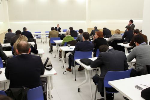 Επίθεση της ΝΔ στην κυβέρνηση για τα ταξί, την εφεδρεία και την απορροφητικότητα του ΕΣΠΑ